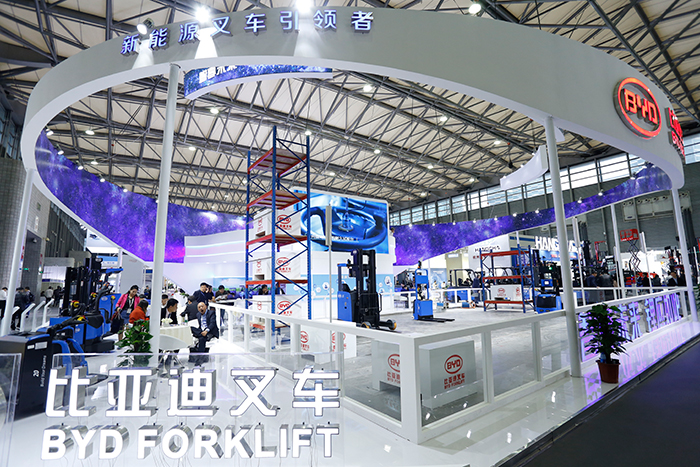 展臺搭建天景造型設(shè)計類型有那些？會用到那種材料？