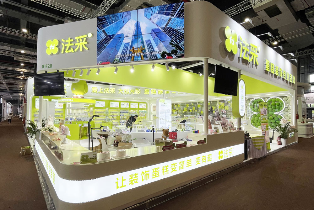 如何通過(guò)展位設(shè)計(jì)來(lái)提升品牌形象和吸引潛在客戶？